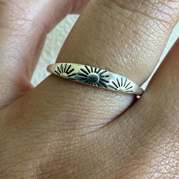 Jewelry - 925 Sterling Silver Dainty Sunrise Band Ring